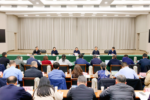 省人社厅召开厅党组会议 传达学习省委经济工作会议精...