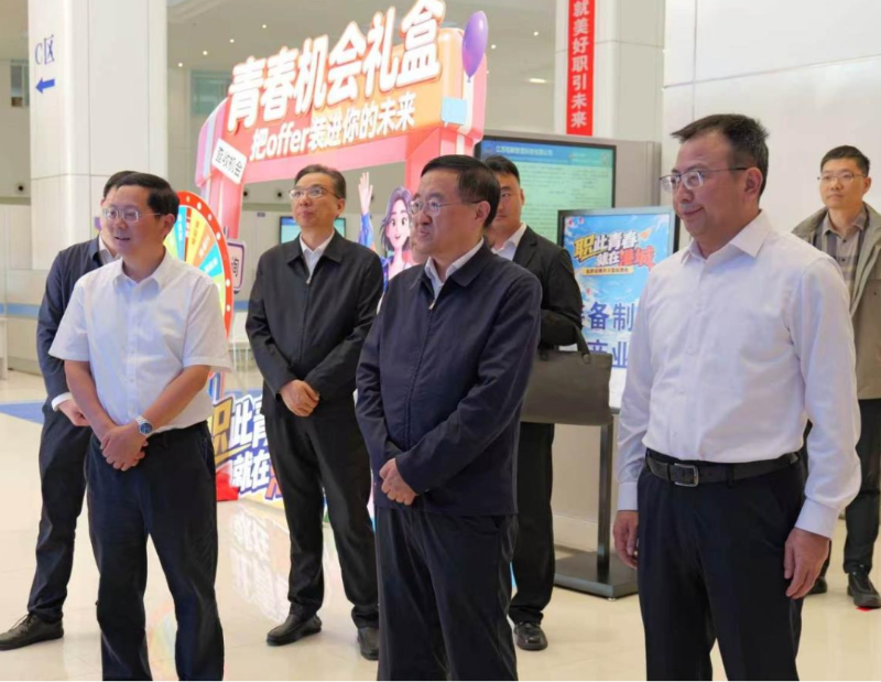 朱从明赴连云港调研 锚定目标抓收官前瞻谋划开新局